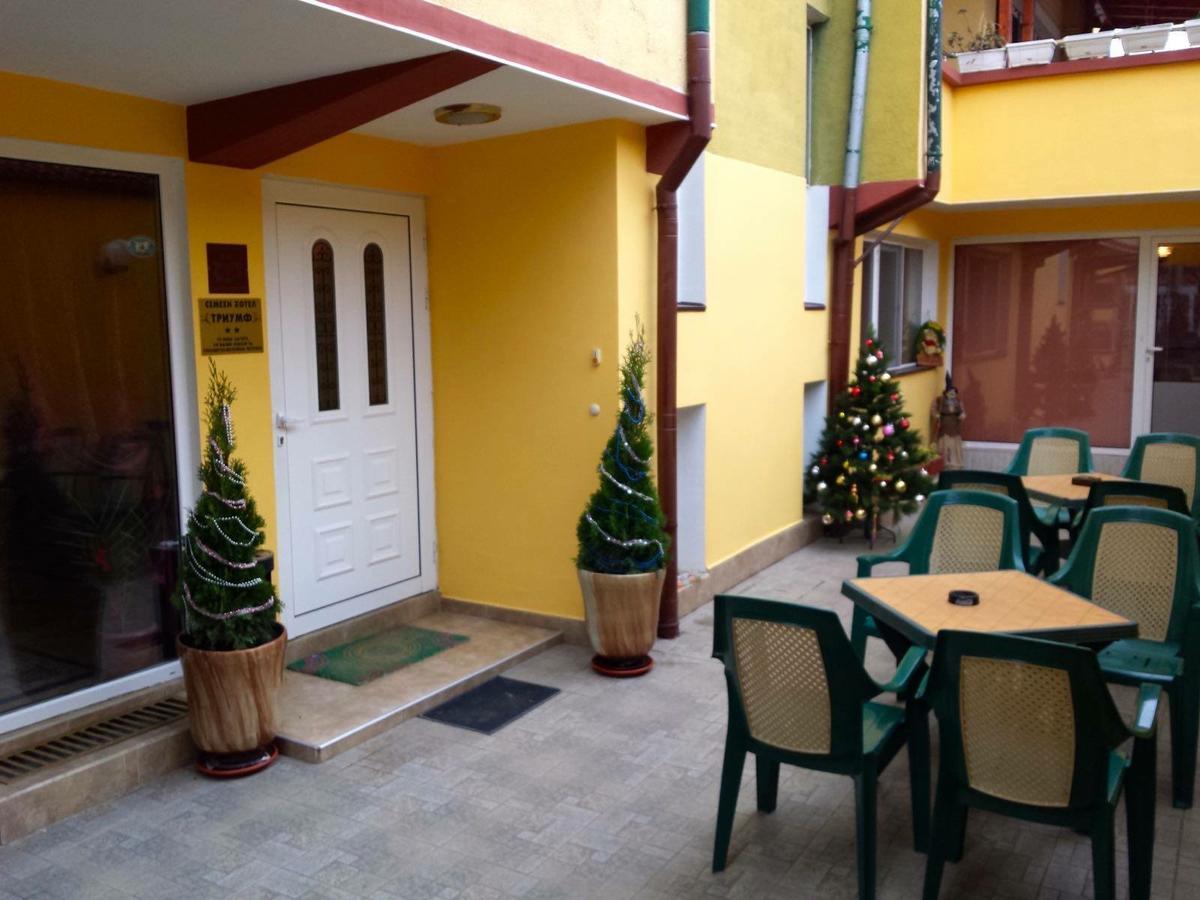 Hotel Triumph Nova Zagora Exterior photo